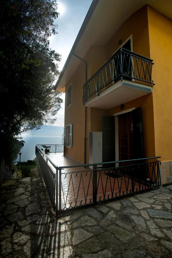 080 - La Villa Storica Il Vigneto 45B, Terrazza Sul Mare - Parcheggio Privato Gratis Moneglia Dış mekan fotoğraf
